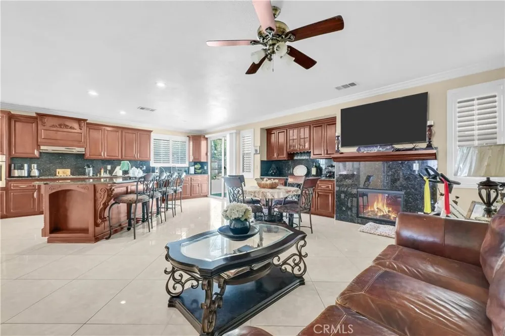 19246 Sterling Hill Perris, CA 92570