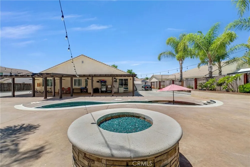 19246 Sterling Hill Perris, CA 92570