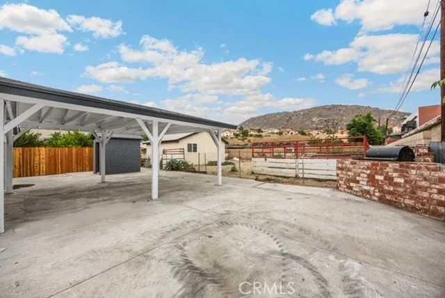 11988 Pepper Bloomington, CA 92316