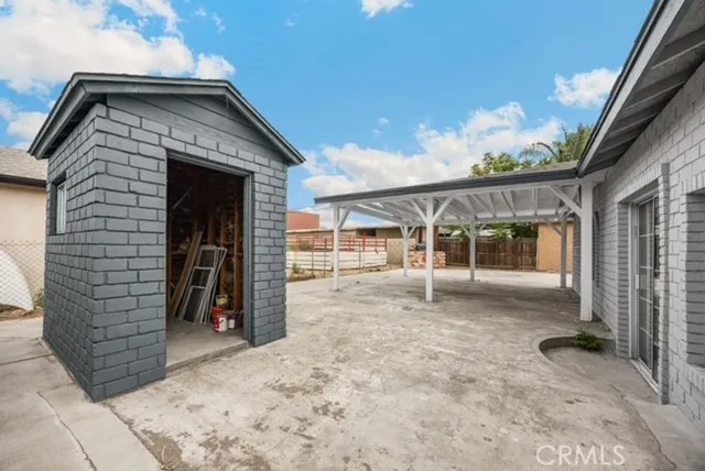 11988 Pepper Bloomington, CA 92316