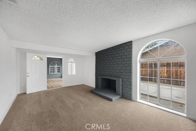 11988 Pepper Bloomington, CA 92316