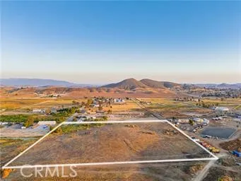 1 Patita Lane Winchester, CA 92596