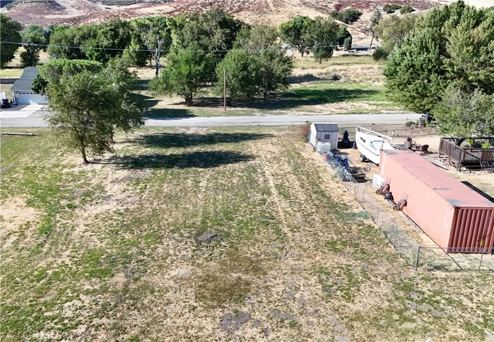 Ashtree Drive Lake Hughes, CA 93532