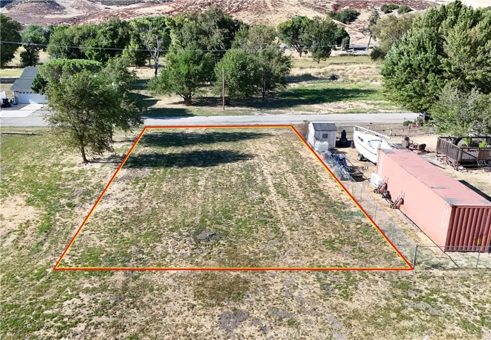 Ashtree Drive Lake Hughes, CA 93532