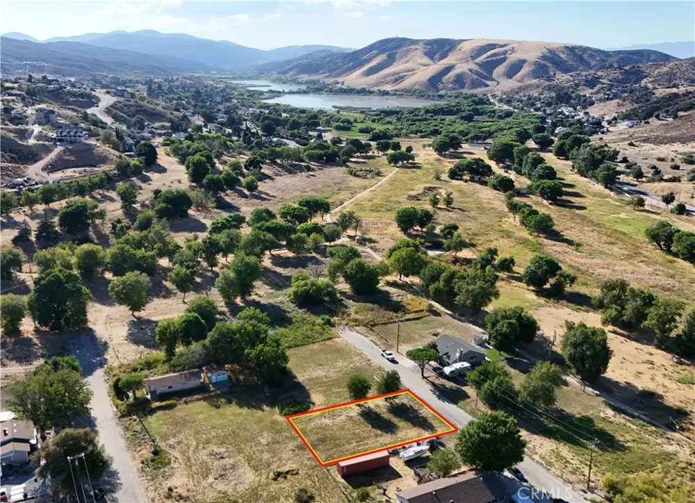 Ashtree Drive Lake Hughes, CA 93532