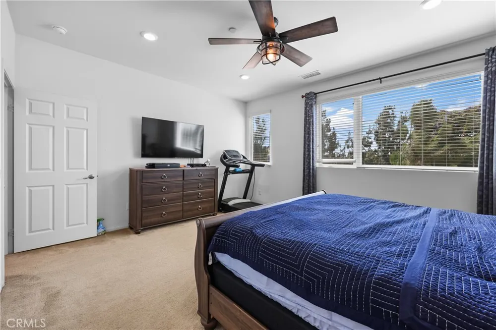 10674 Paramount Downey, CA 90241