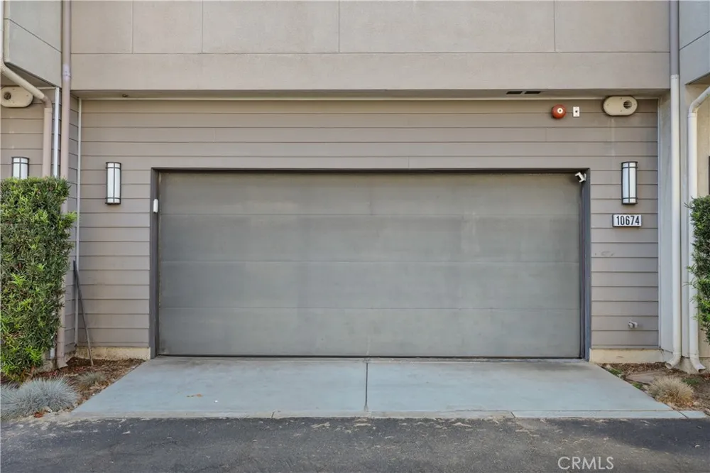 10674 Paramount Downey, CA 90241