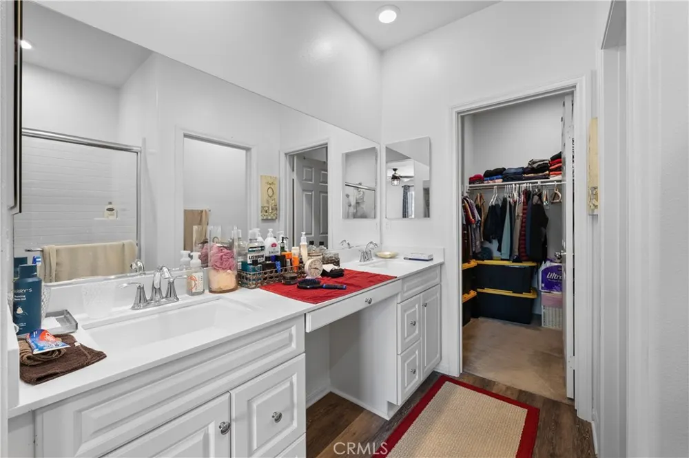 10674 Paramount Downey, CA 90241