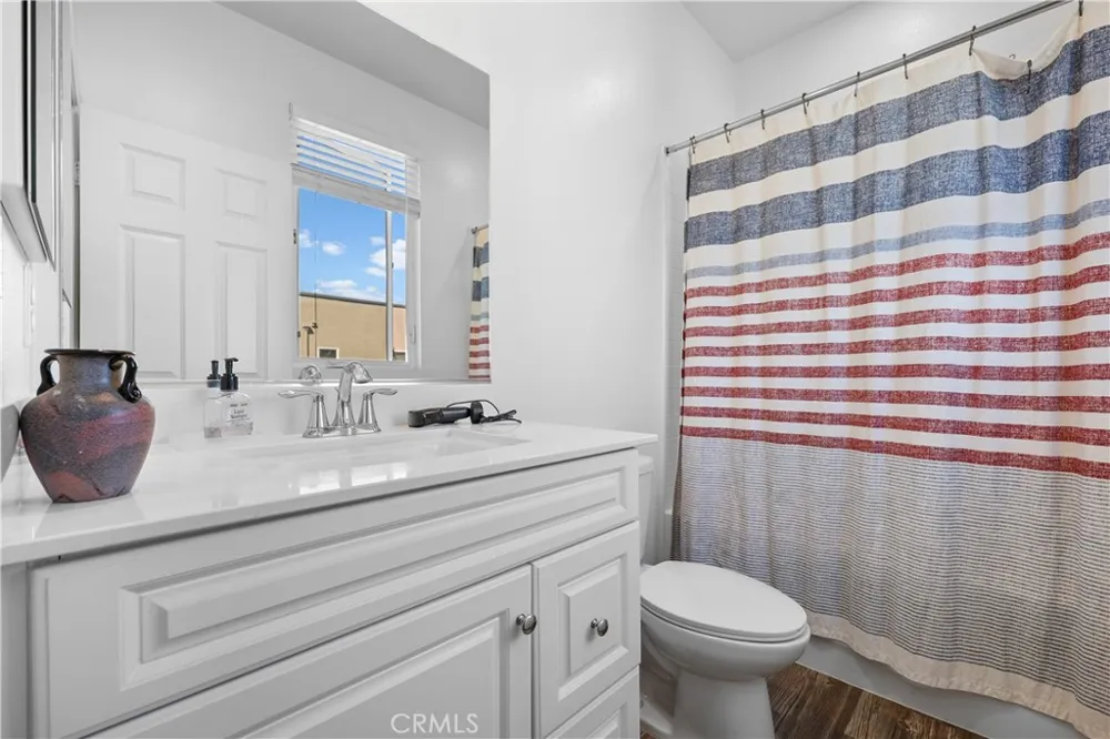 10674 Paramount Downey, CA 90241