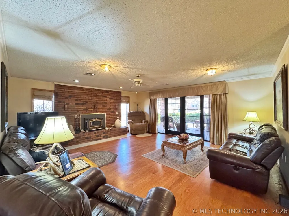 99 Greentree Drive Tahlequah, OK 74464