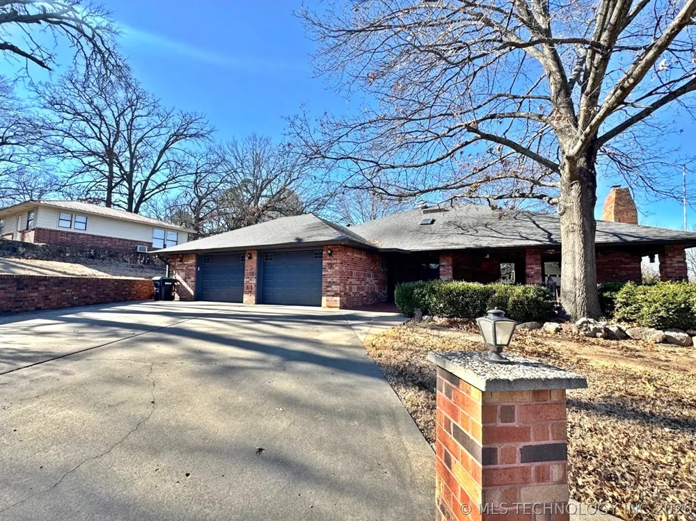 99 Greentree Drive Tahlequah, OK 74464