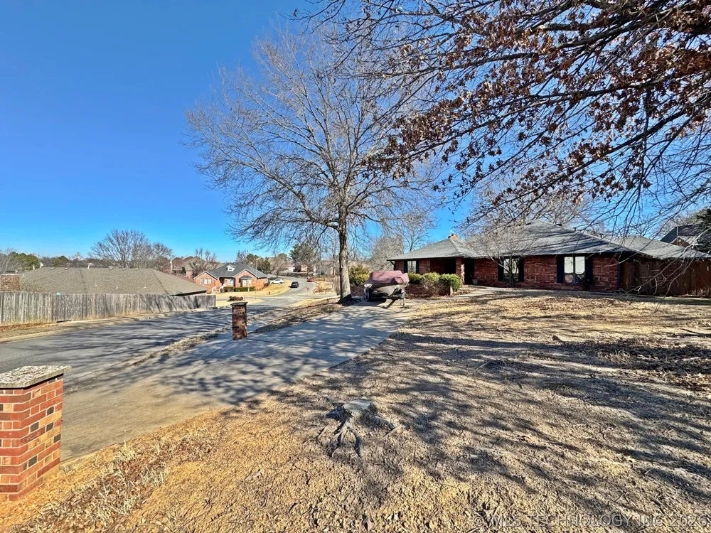 99 Greentree Drive Tahlequah, OK 74464