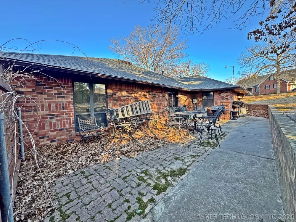 99 Greentree Drive Tahlequah, OK 74464