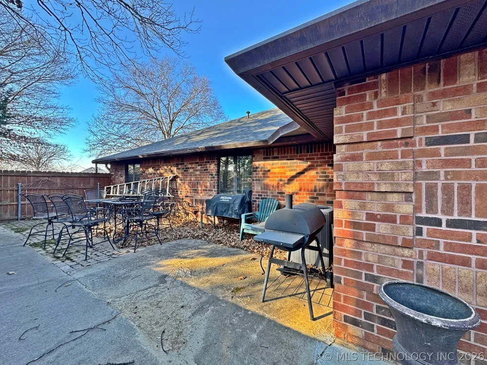99 Greentree Drive Tahlequah, OK 74464
