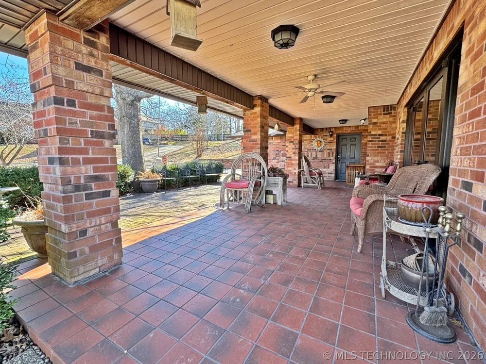 99 Greentree Drive Tahlequah, OK 74464