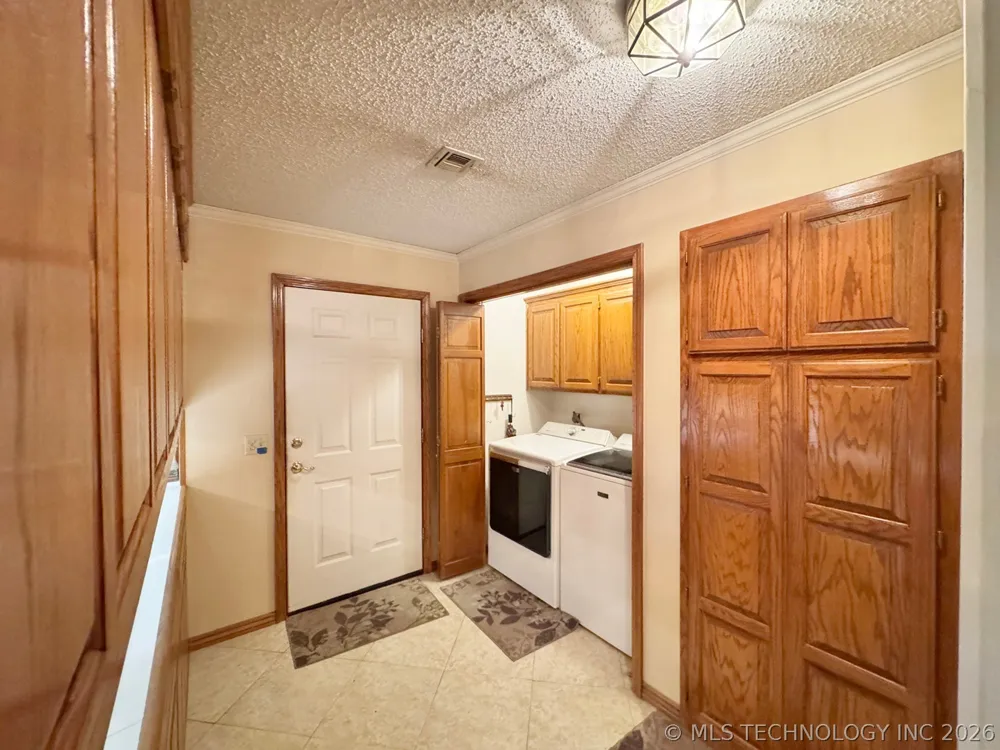 99 Greentree Drive Tahlequah, OK 74464