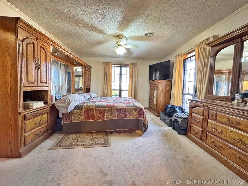 99 Greentree Drive Tahlequah, OK 74464
