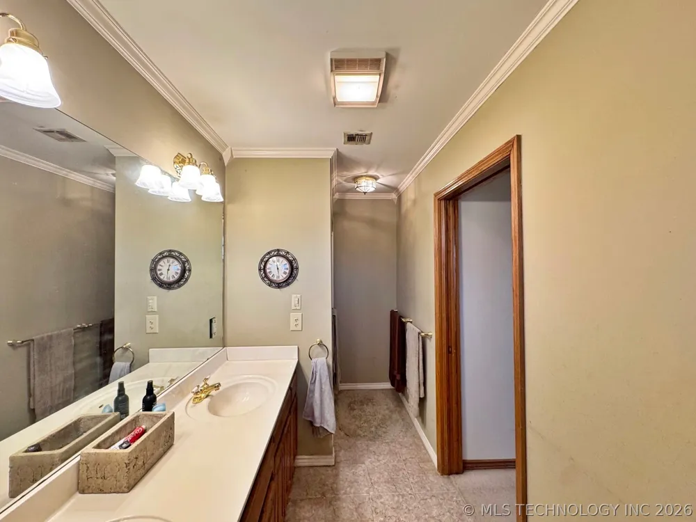 99 Greentree Drive Tahlequah, OK 74464