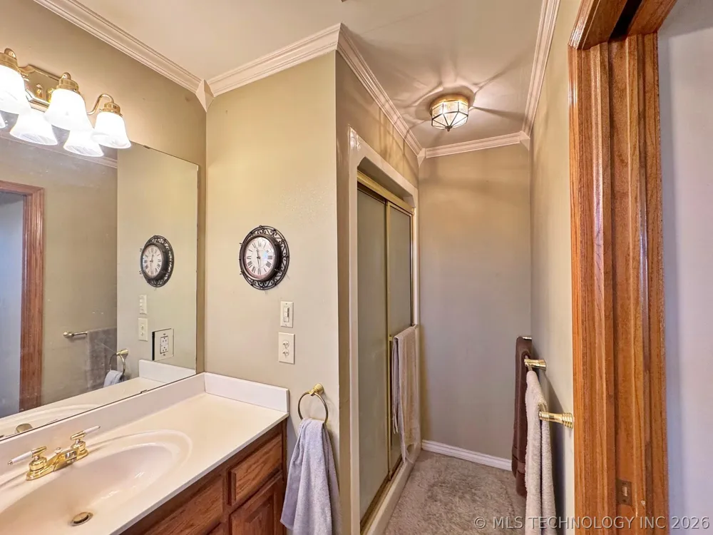 99 Greentree Drive Tahlequah, OK 74464