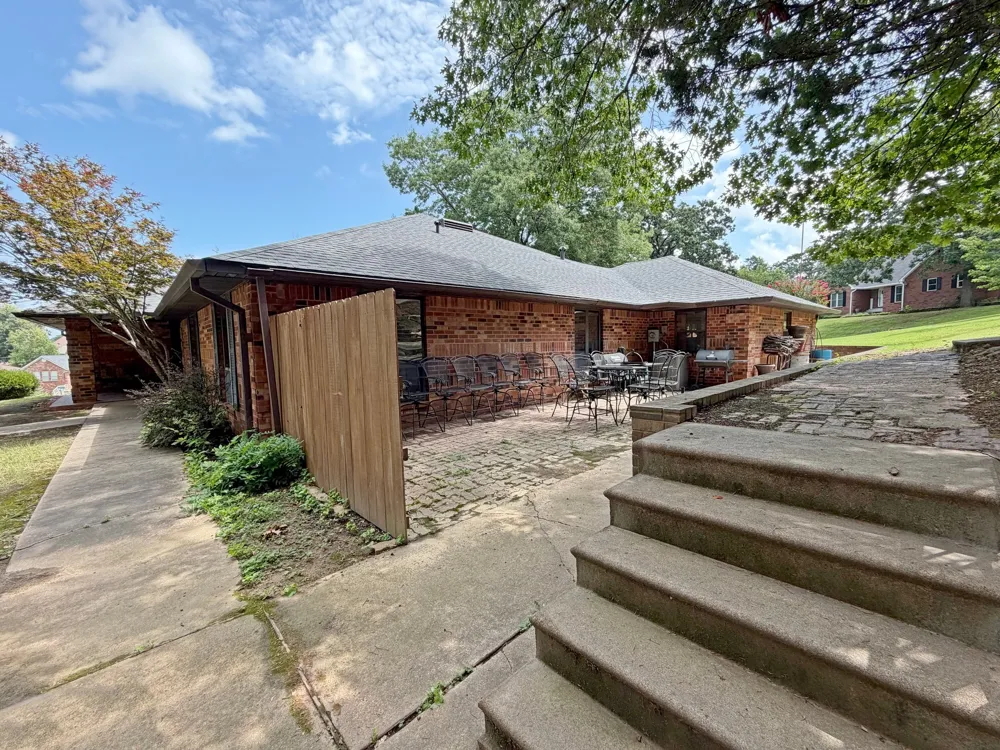 99 Greentree Drive Tahlequah, OK 74464