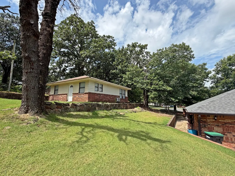 99 Greentree Drive Tahlequah, OK 74464