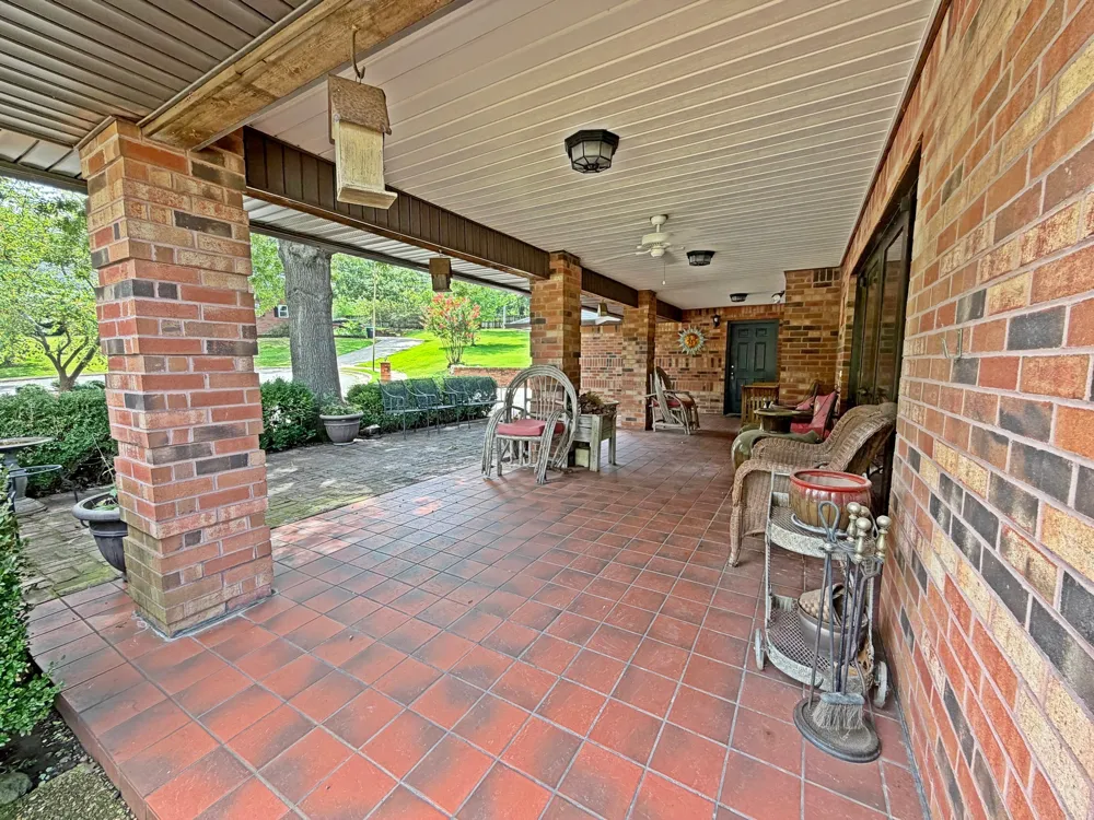 99 Greentree Drive Tahlequah, OK 74464