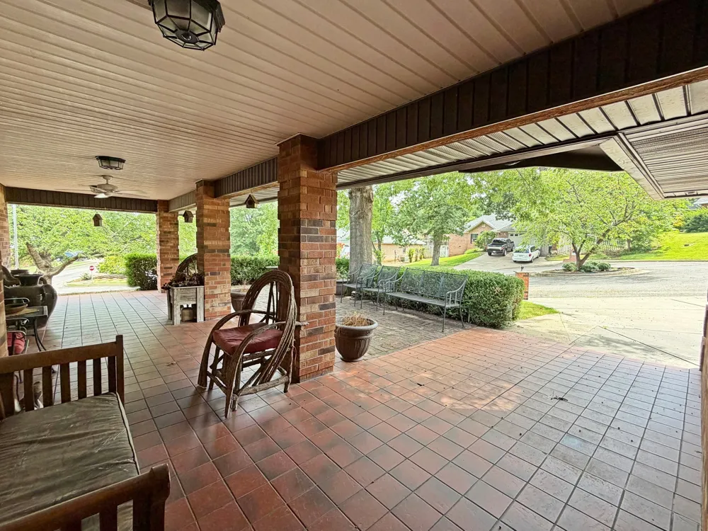 99 Greentree Drive Tahlequah, OK 74464