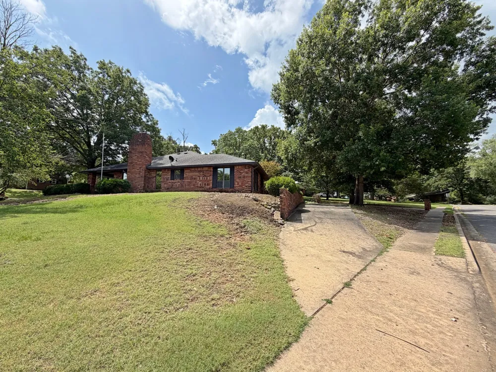 99 Greentree Drive Tahlequah, OK 74464