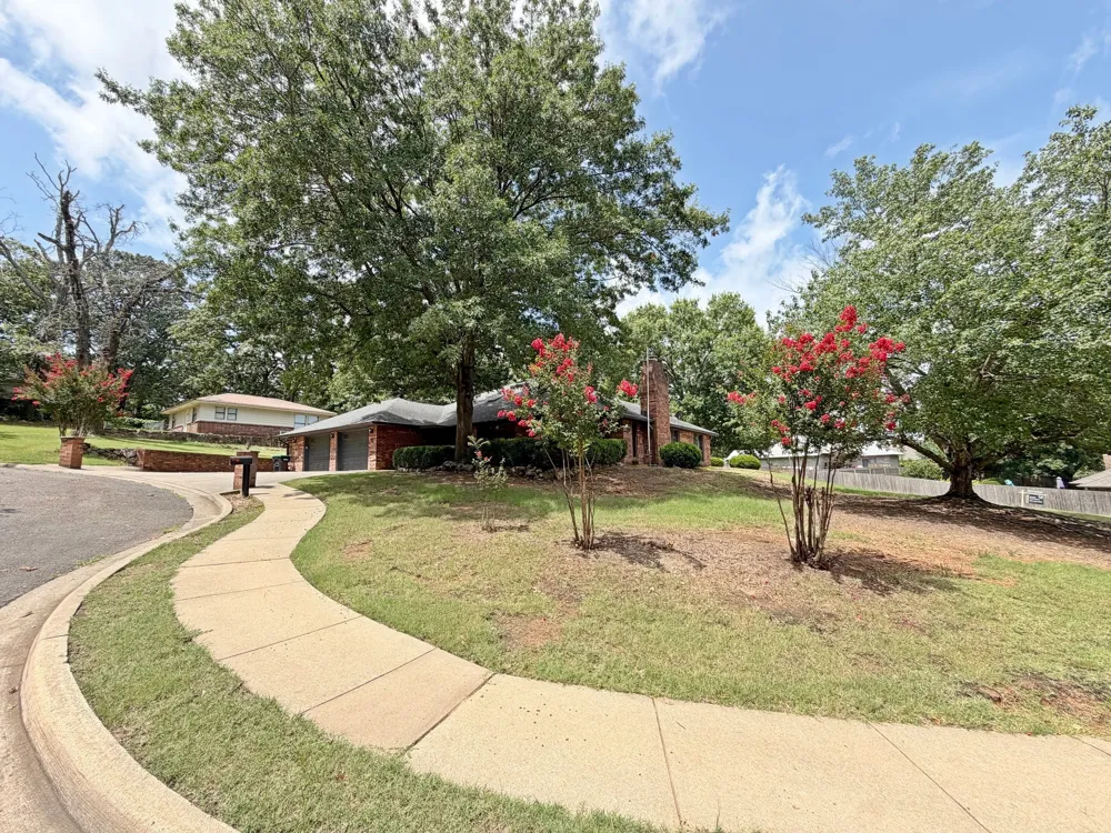 99 Greentree Drive Tahlequah, OK 74464