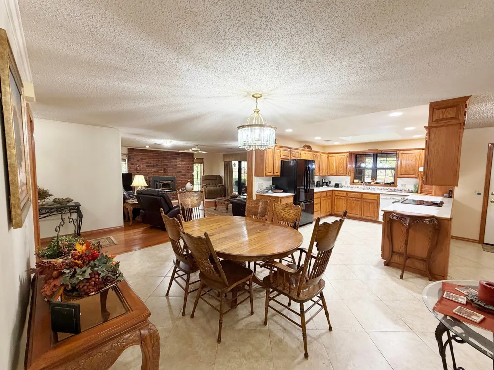 99 Greentree Drive Tahlequah, OK 74464