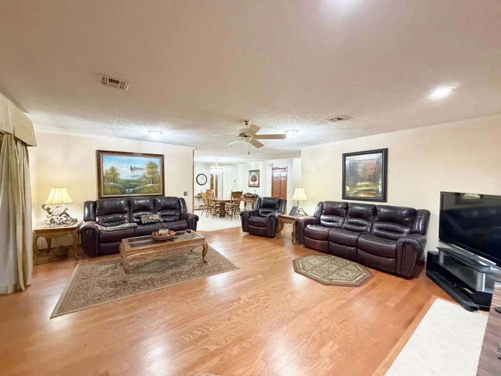 99 Greentree Drive Tahlequah, OK 74464