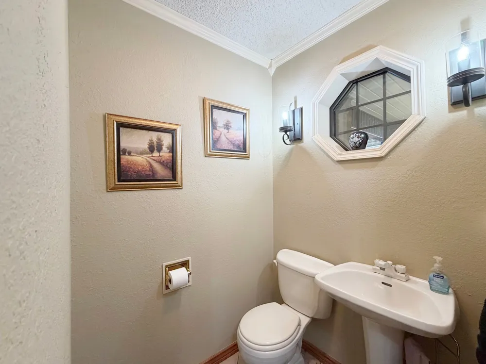 99 Greentree Drive Tahlequah, OK 74464
