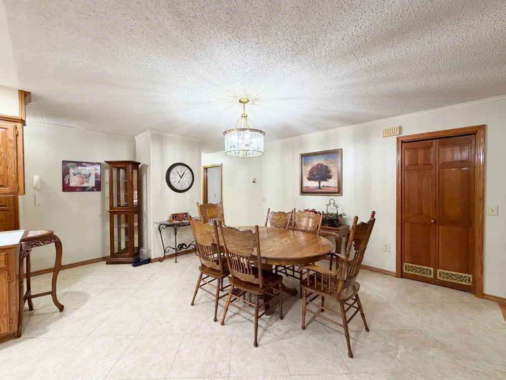 99 Greentree Drive Tahlequah, OK 74464