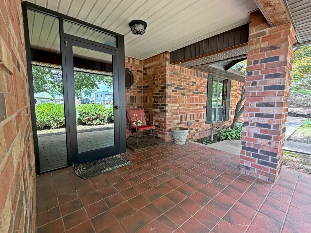 99 Greentree Drive Tahlequah, OK 74464