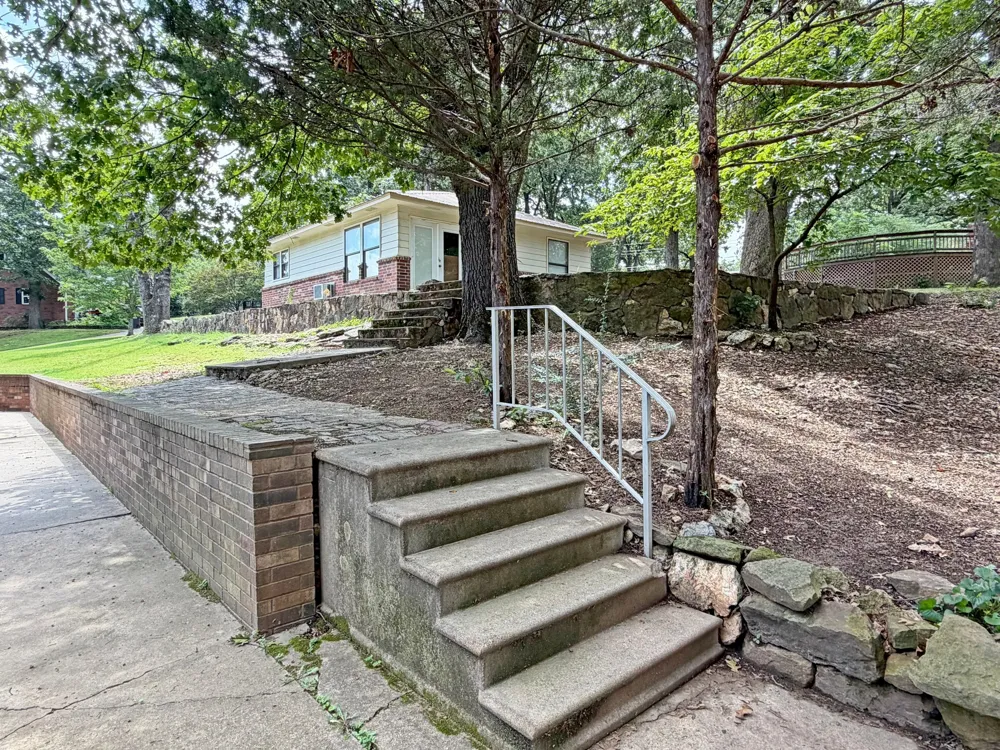 99 Greentree Drive Tahlequah, OK 74464
