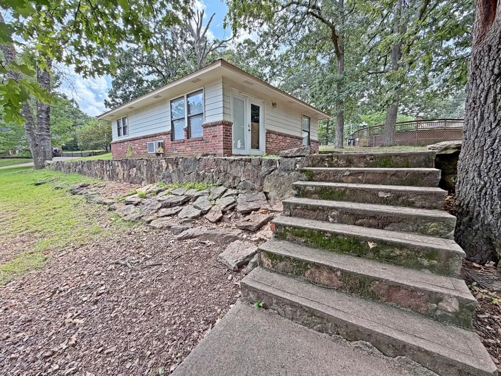 99 Greentree Drive Tahlequah, OK 74464