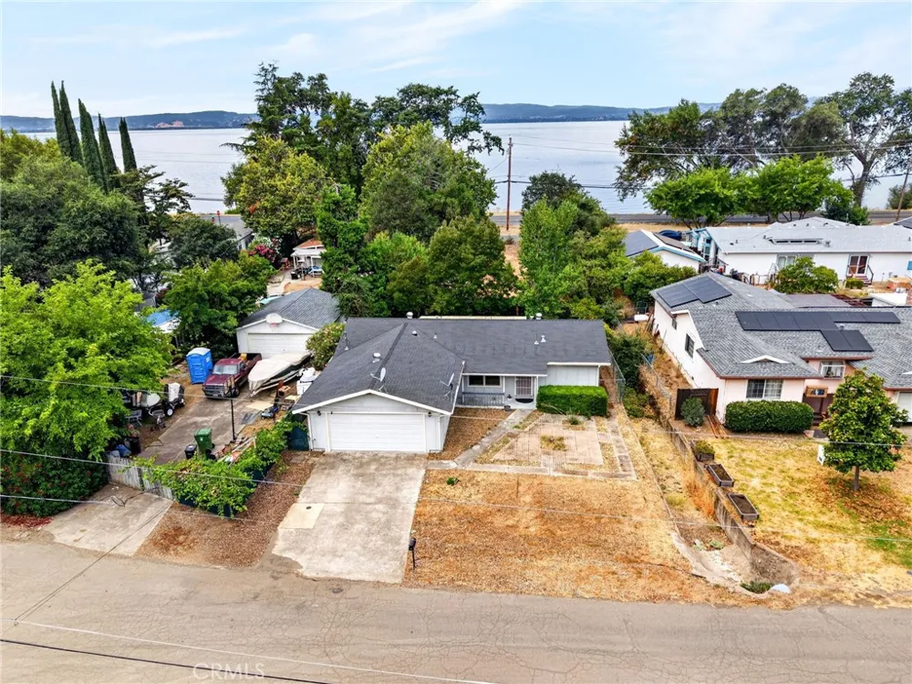 6843 Virginia Lucerne, CA 95458