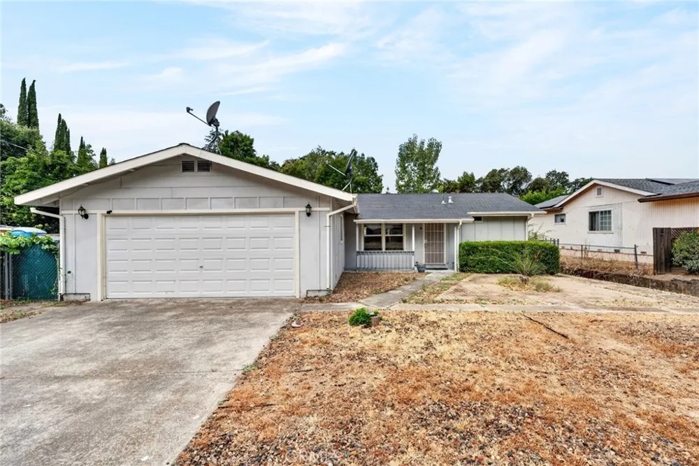 6843 Virginia Lucerne, CA 95458