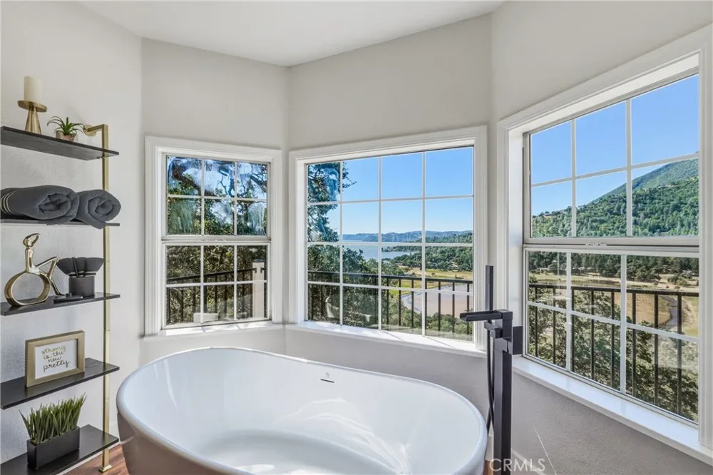 2560 Westlake Kelseyville, CA 95451