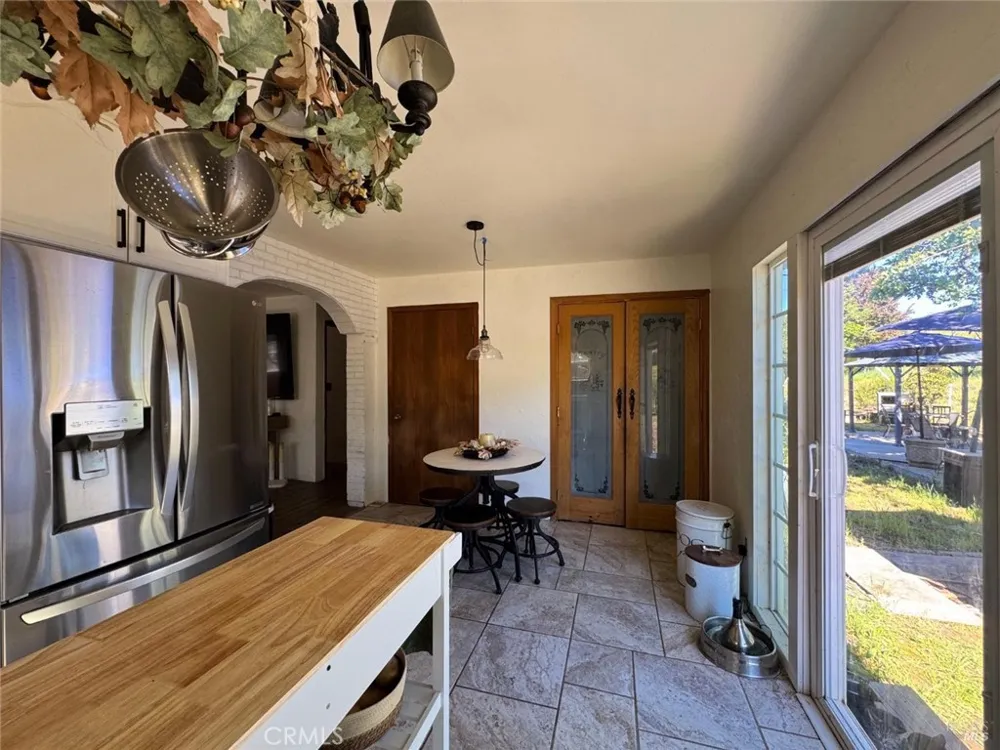 4400 Lake Ridge Drive Ukiah, CA 95482