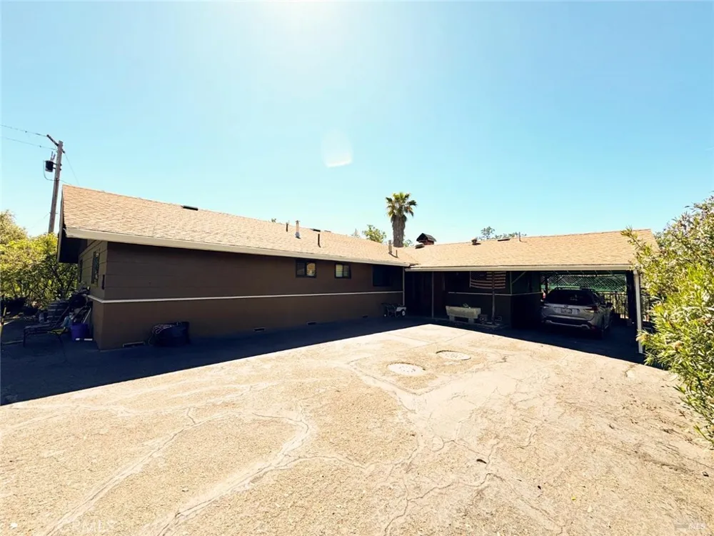 4400 Lake Ridge Drive Ukiah, CA 95482