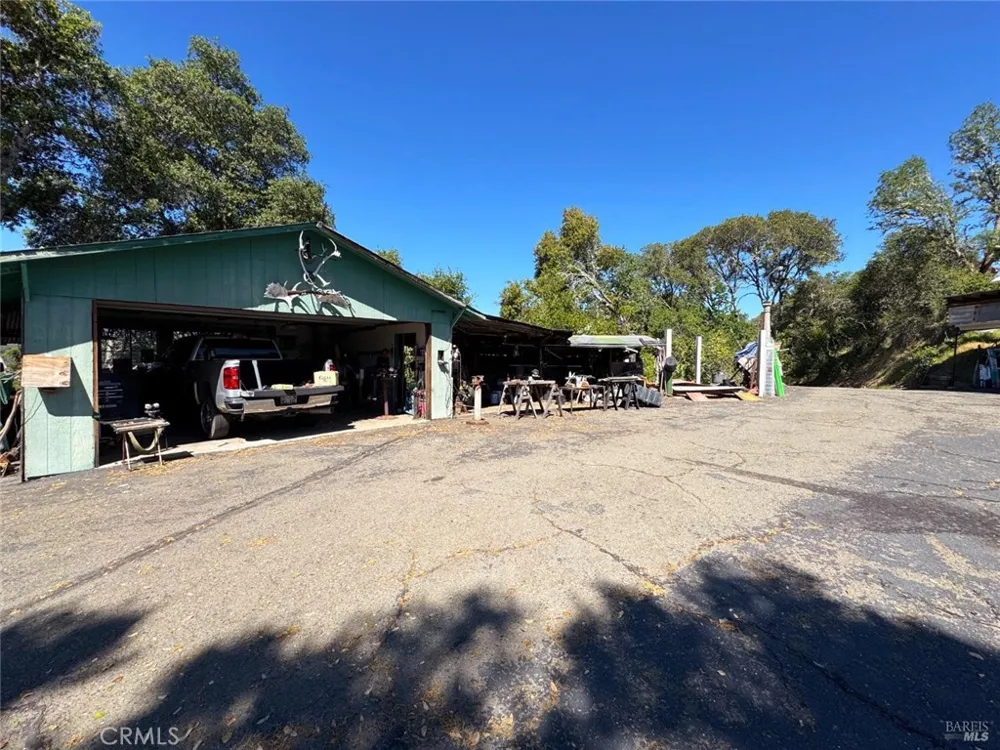 4400 Lake Ridge Drive Ukiah, CA 95482