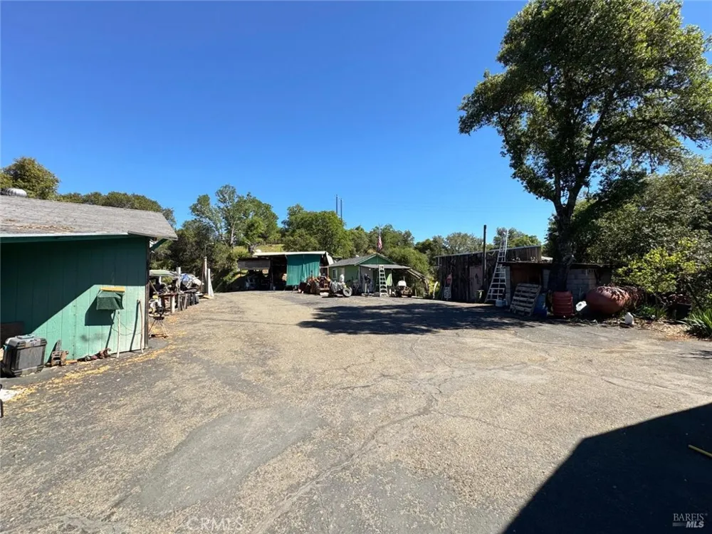 4400 Lake Ridge Drive Ukiah, CA 95482