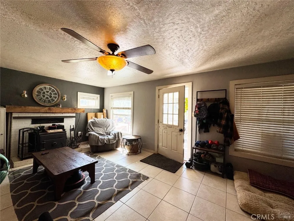 4400 Lake Ridge Drive Ukiah, CA 95482