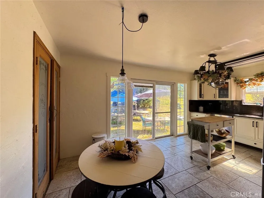 4400 Lake Ridge Drive Ukiah, CA 95482