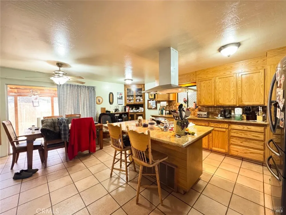 4400 Lake Ridge Drive Ukiah, CA 95482
