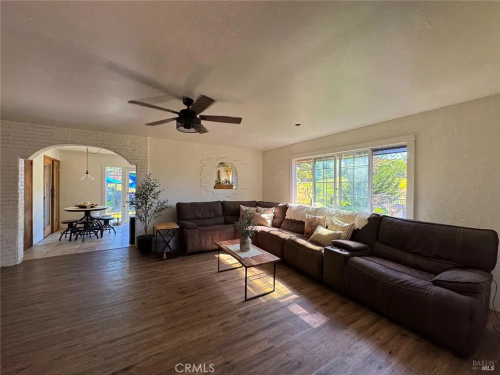 4400 Lake Ridge Drive Ukiah, CA 95482