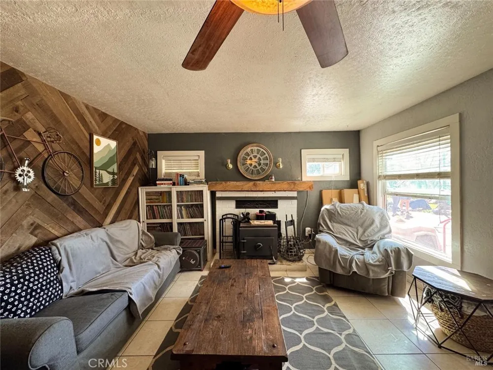 4400 Lake Ridge Drive Ukiah, CA 95482
