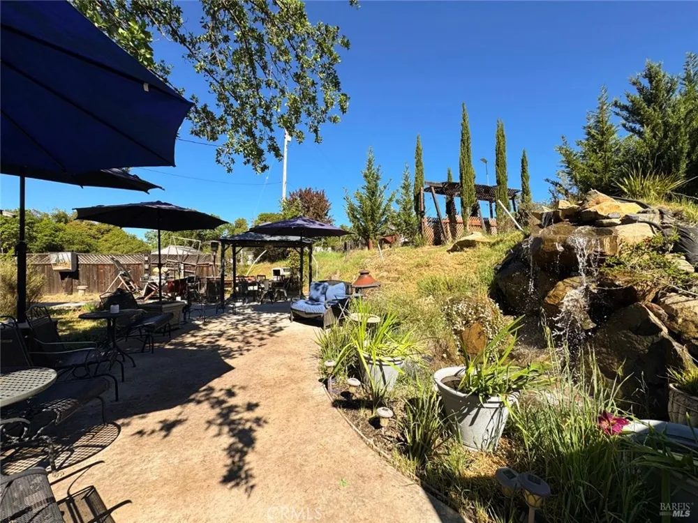 4400 Lake Ridge Drive Ukiah, CA 95482