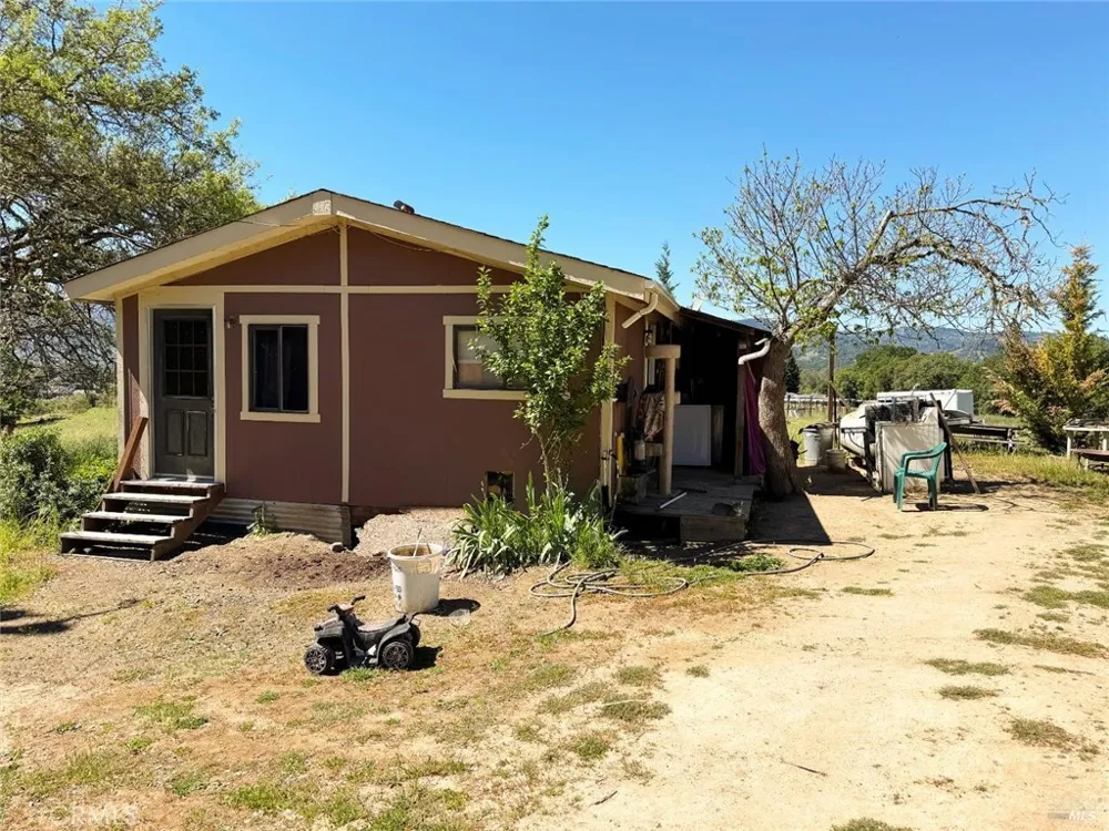 4400 Lake Ridge Drive Ukiah, CA 95482